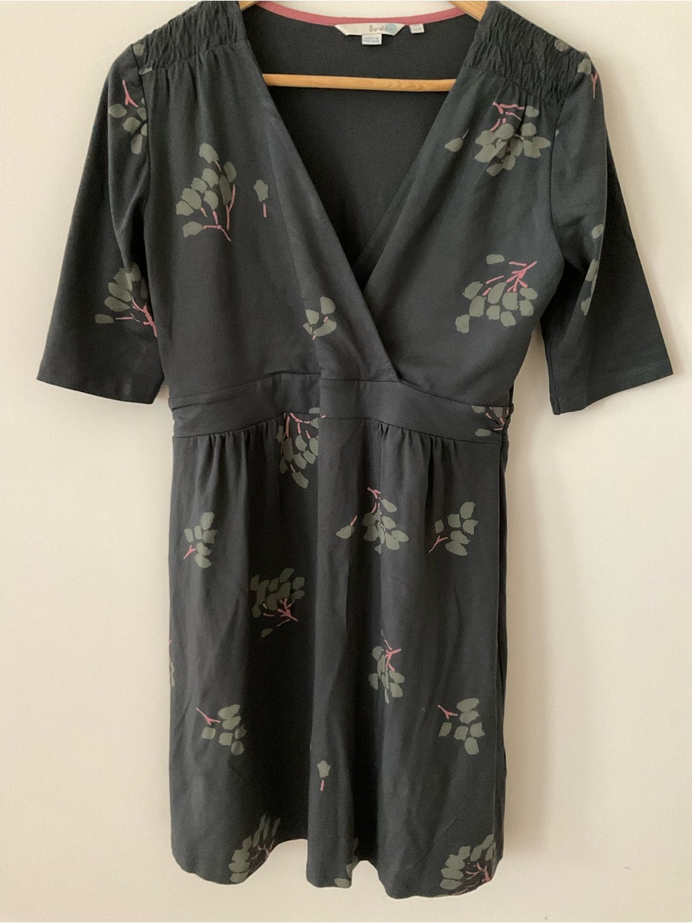 Boden Dress Floral Gray Stretch Knit Faux Wrap Career Church Boho Artsy Feminine